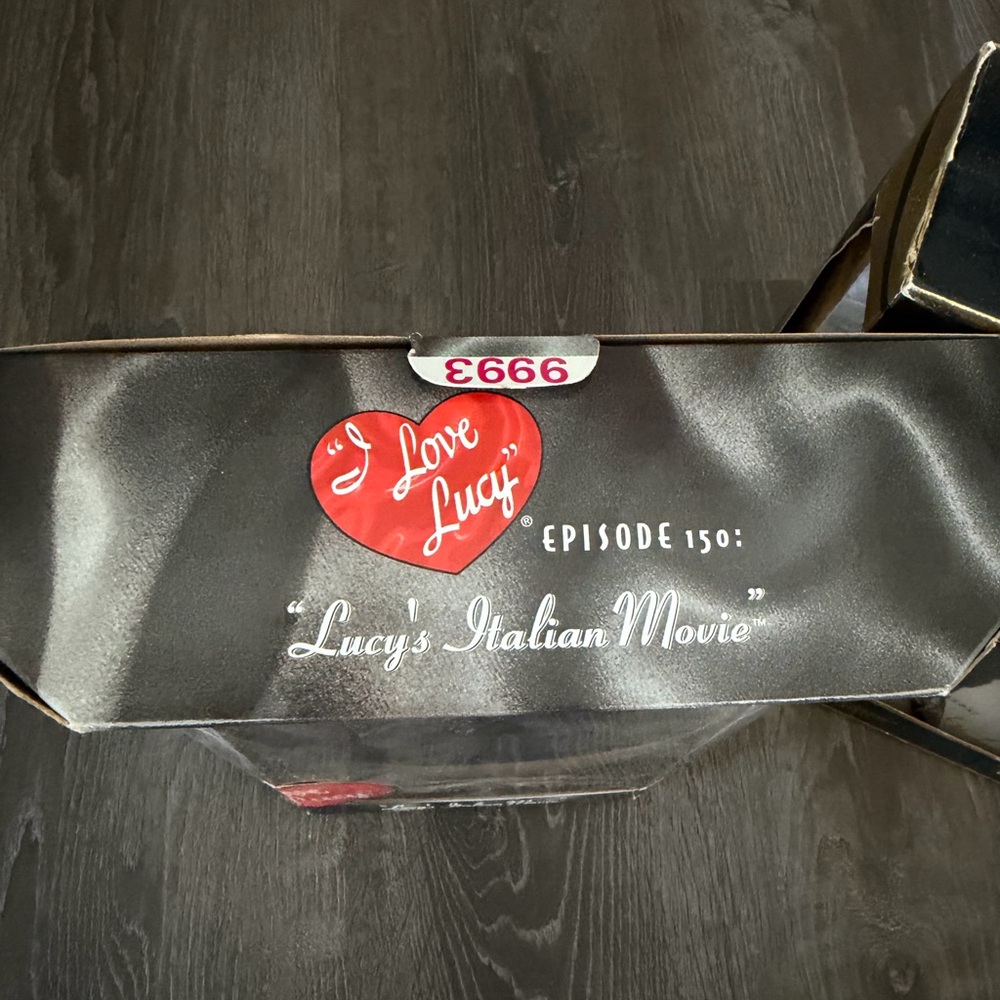 I Love Lucy's Italian Movie Collectible and 50th anniversary edition - Picture 2 of 3